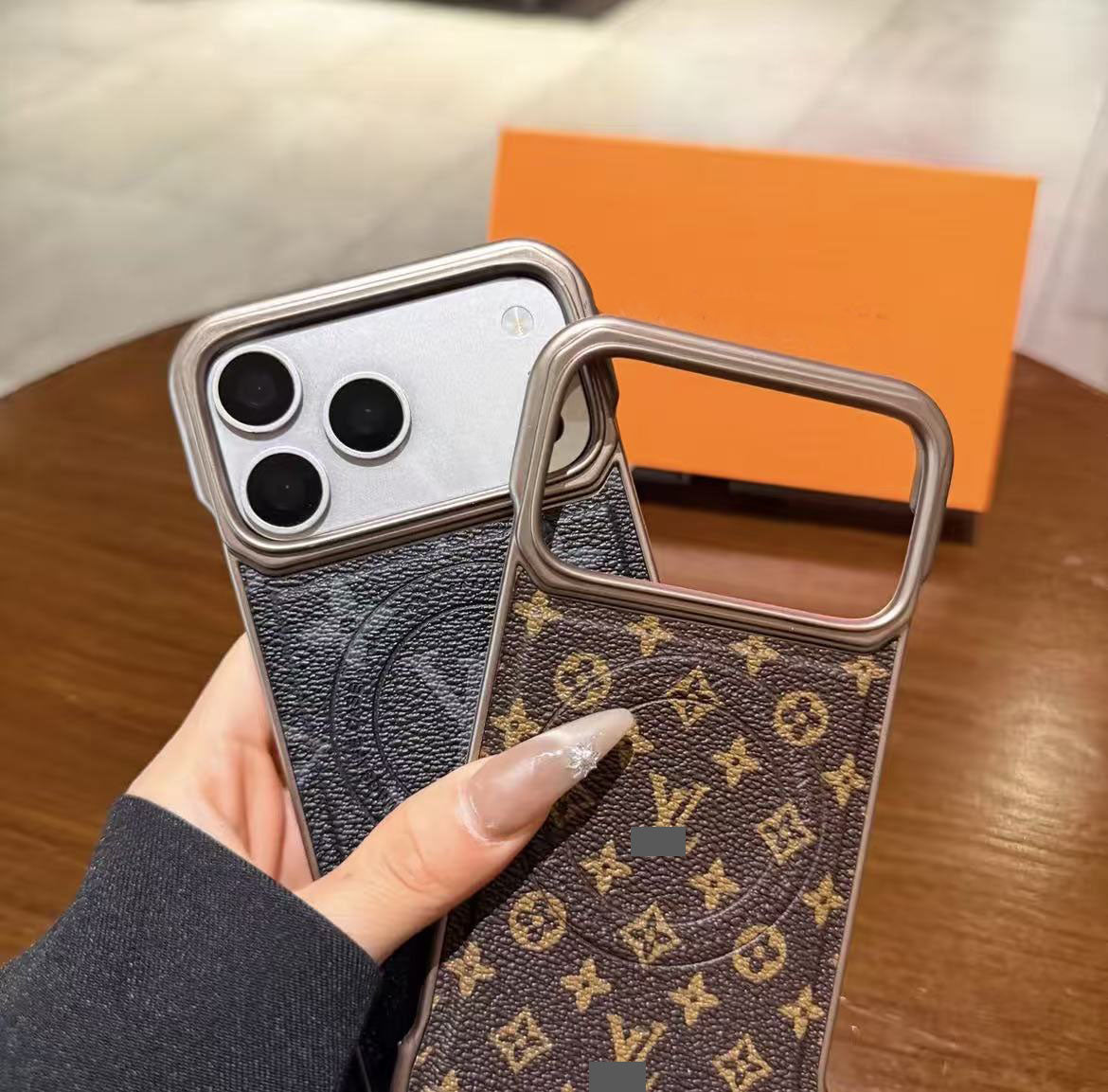 #M02  スマホケース  レザー製 マグネットスマホケース   耐衝撃・防振性能に優れ、iPhone に対応