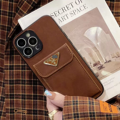 スマホケース    高級感カード収納機能付きスマホケース  ダブルPRA**  耐衝撃・防振性能に優れ、高級感あふれるスマホケースで、iPhone12-17 に対応