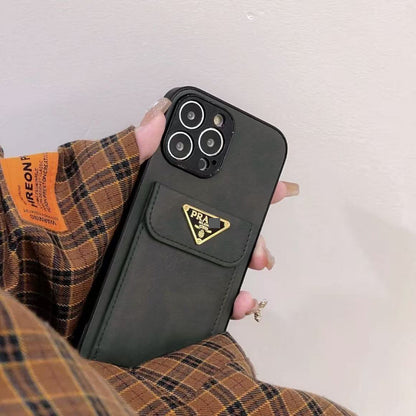 スマホケース    高級感カード収納機能付きスマホケース  ダブルPRA**  耐衝撃・防振性能に優れ、高級感あふれるスマホケースで、iPhone12-17 に対応