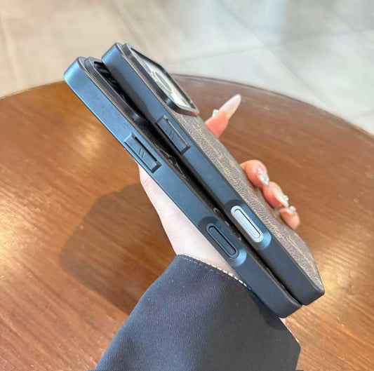 スマホケース 高級感大きな窓付きスマホケース ダブルV 耐衝撃・防振性能に優れ、高級感あふれるスマホケースで、iPhone12~17 に対応