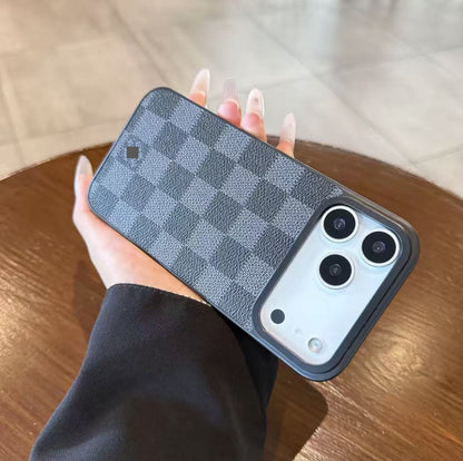 スマホケース 高級感大きな窓付きスマホケース ダブルV 耐衝撃・防振性能に優れ、高級感あふれるスマホケースで、iPhone12~17 に対応