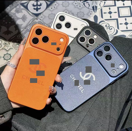 #32スマホケース    耐衝撃・防振性能に優れ、高級感あふれるスマホケースで、iPhone14-17 に対応