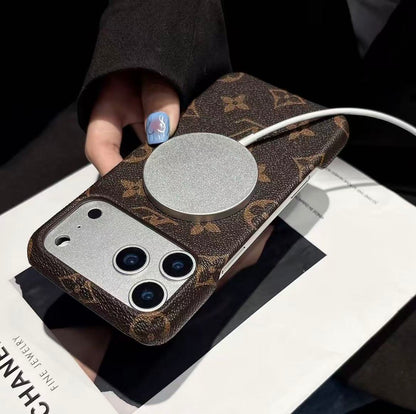 #M01  スマホケース   マグネットスタンド付き ハーフカバースマホケース  iPhone に対応
