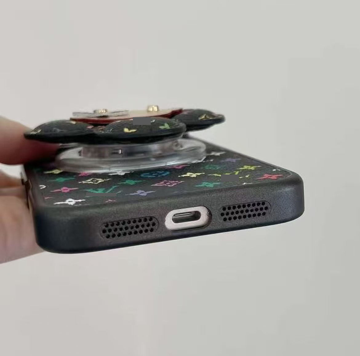 #M05  スマホケース  マグネット機能付きスタンドスマホケース   耐衝撃・防振性能に優れ、iPhone に対応