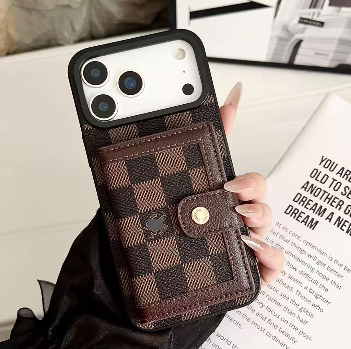 #303  スマホケース  カードポケット付きスマホケース   耐衝撃・防振性能に優れ、iPhoneに対応