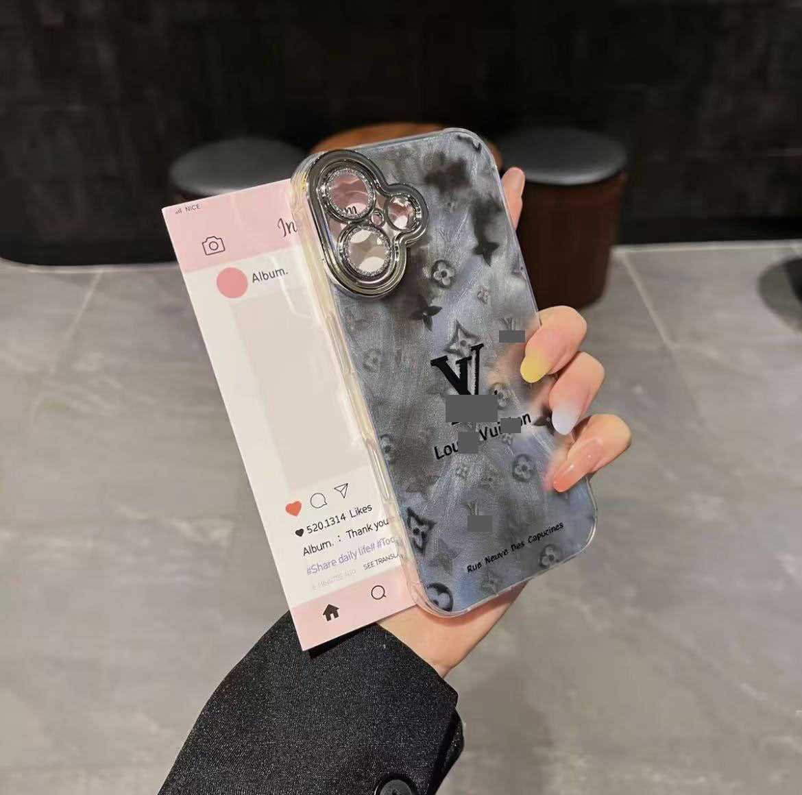 #61  スマホケース  プリント柄スマホケース   耐衝撃・防振性能に優れ、iPhone12-17 に対応