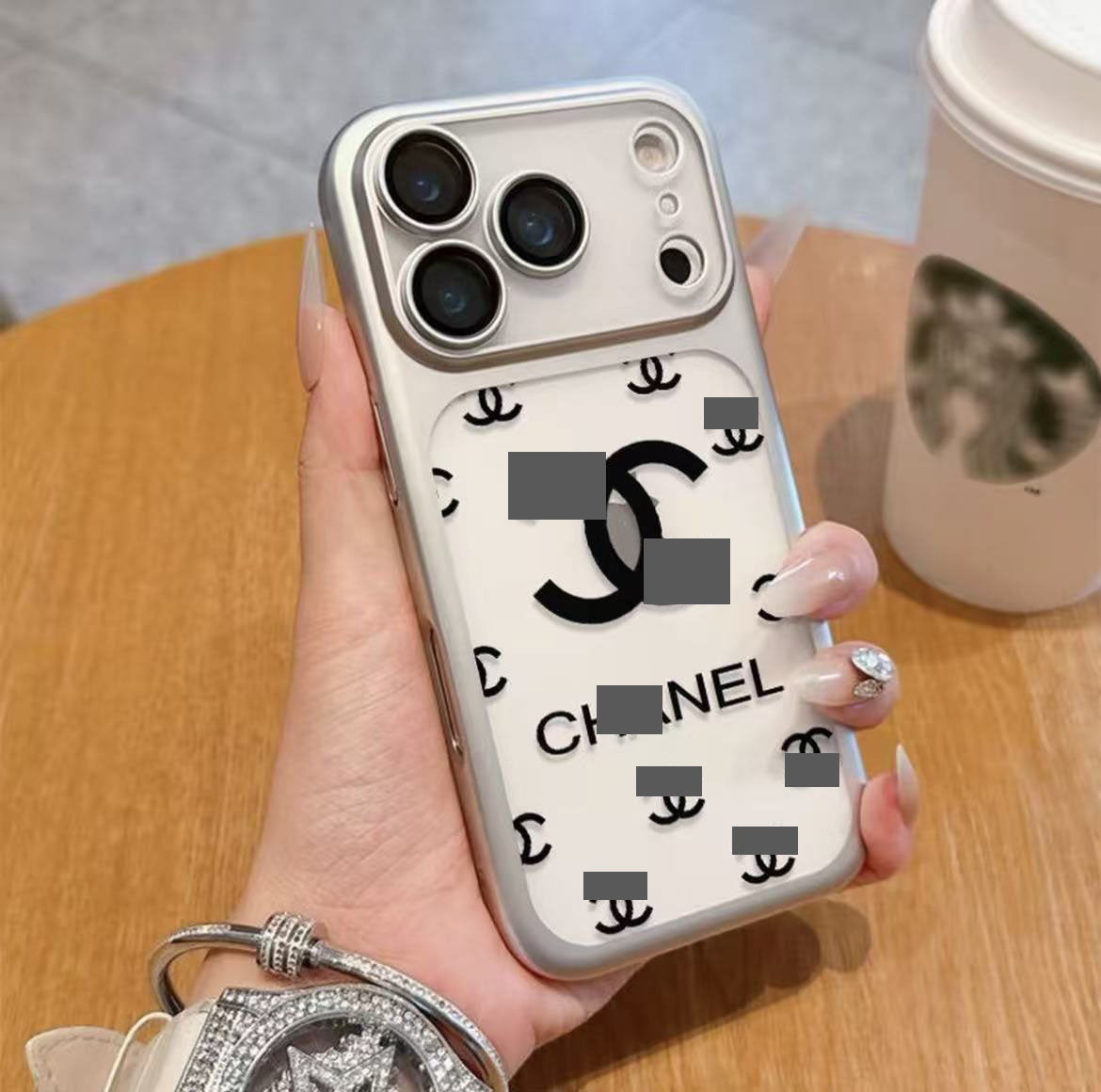 #29  スマホケース  高級感  耐衝撃・防振性能に優れ、iPhone12~17 に対応