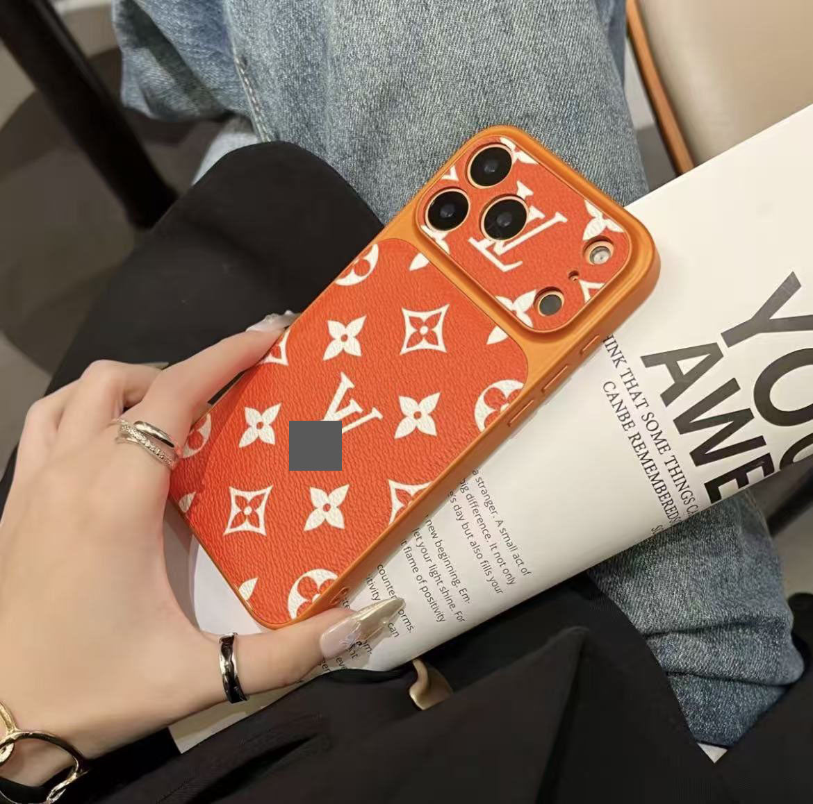 #21  スマホケース  高級感  耐衝撃・防振性能に優れ、iPhone14~17 に対応