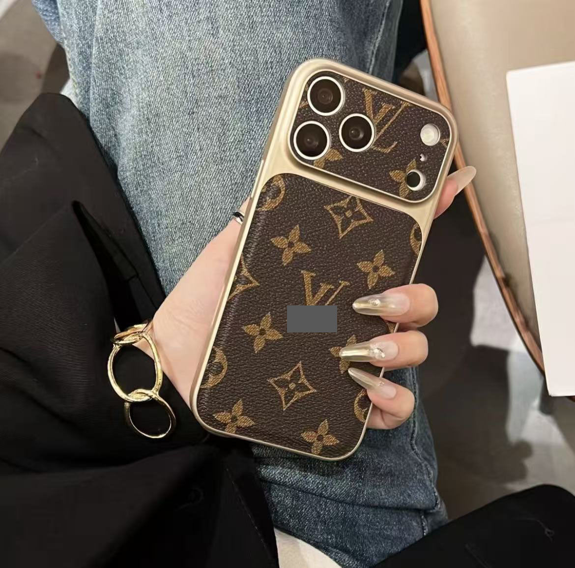 #21  スマホケース  高級感  耐衝撃・防振性能に優れ、iPhone14~17 に対応