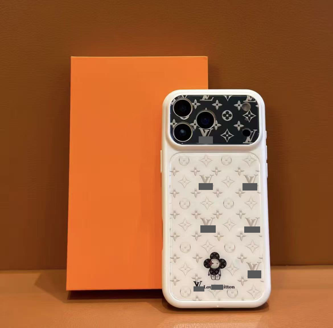 #118  スマホケース  高級感アクリル大窓スマホケース    耐衝撃・防振性能に優れ、高級感あふれるスマホケースで、iPhone14-17 に対応