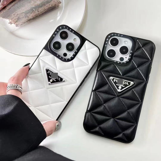 #27  スマホケース  高級感  耐衝撃・防振性能に優れ、iPhone14~17 に対応