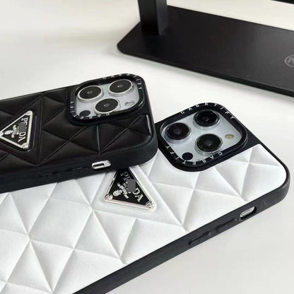 #27  スマホケース  高級感  耐衝撃・防振性能に優れ、iPhone14~17 に対応