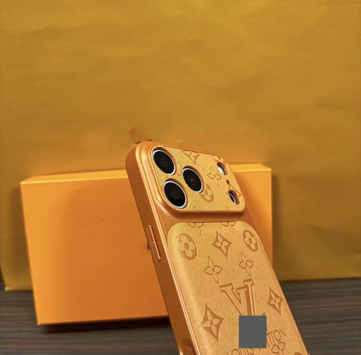 #25  スマホケース  高級感  耐衝撃・防振性能に優れ、iPhone13~17 に対応