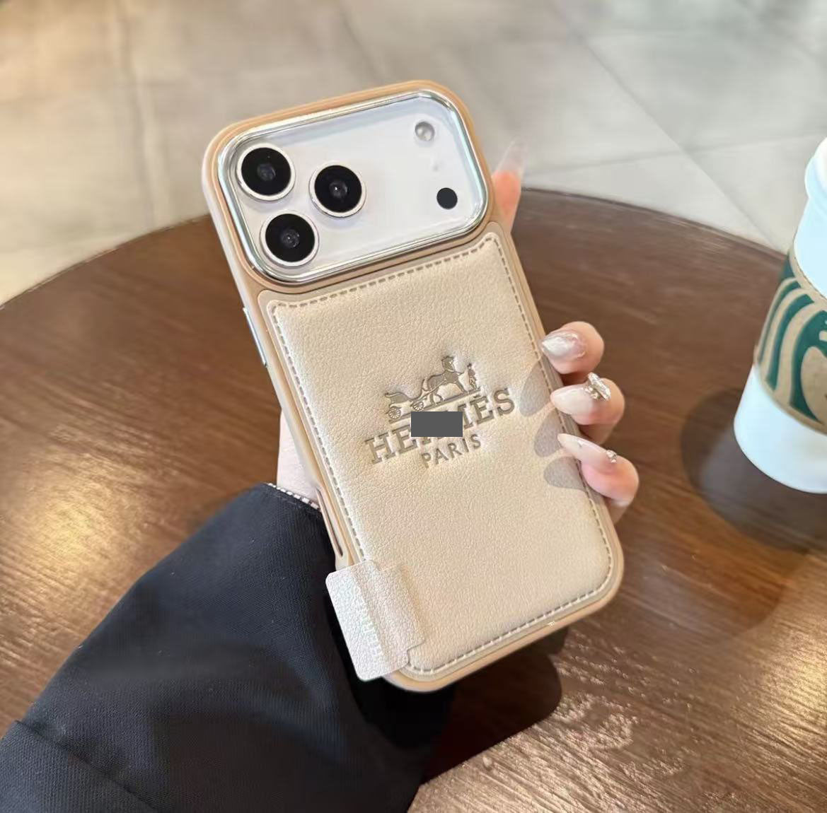 #26  スマホケース  高級感  耐衝撃・防振性能に優れ、iPhone13~17 に対応