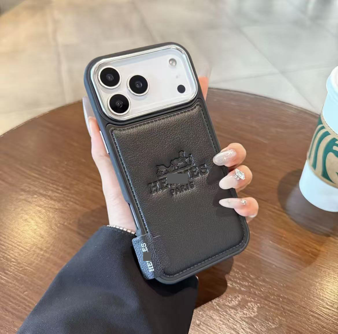 #26  スマホケース  高級感  耐衝撃・防振性能に優れ、iPhone13~17 に対応