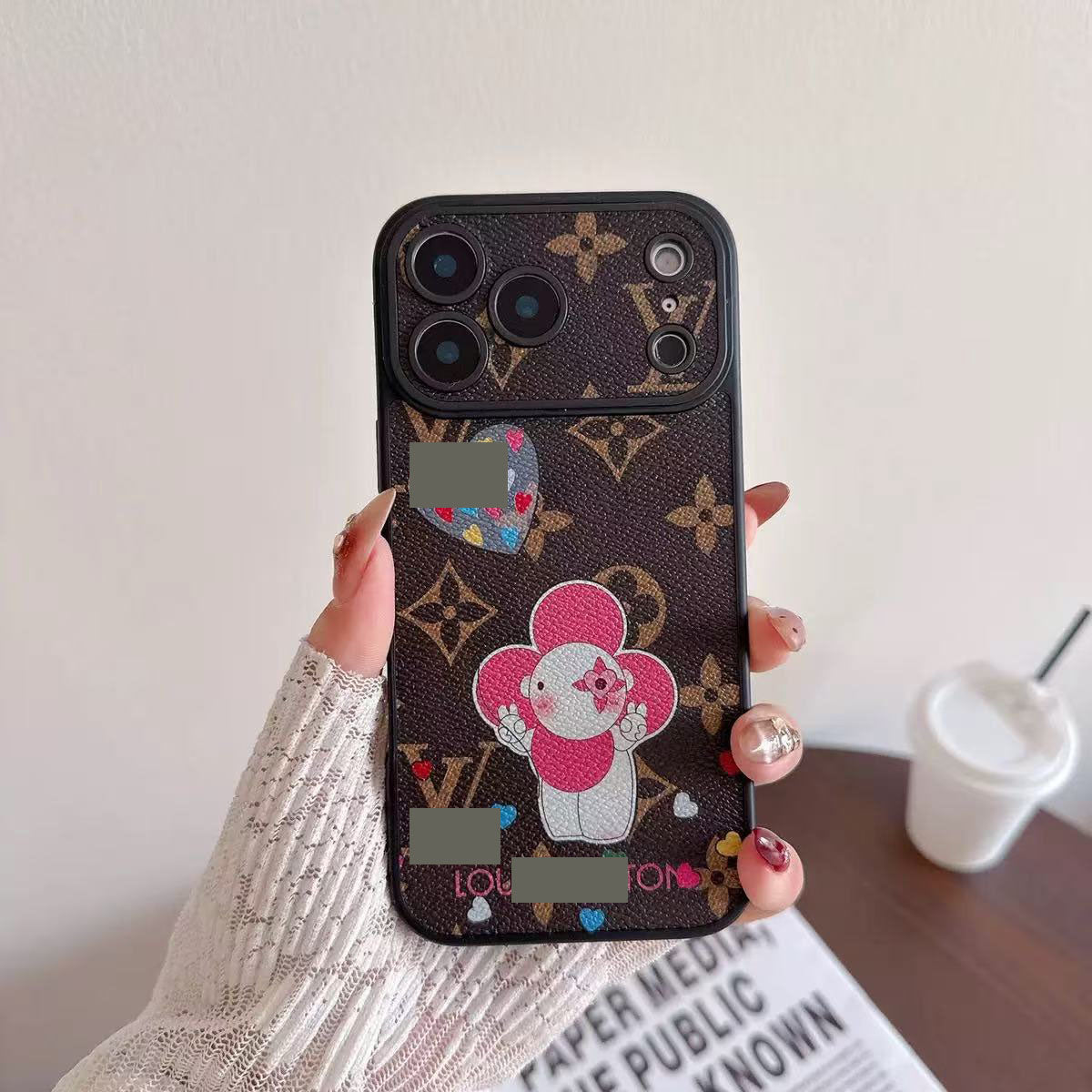 #38  スマホケース  油絵風スマホケース   耐衝撃・防振性能に優れ、iPhone14~17 に対応