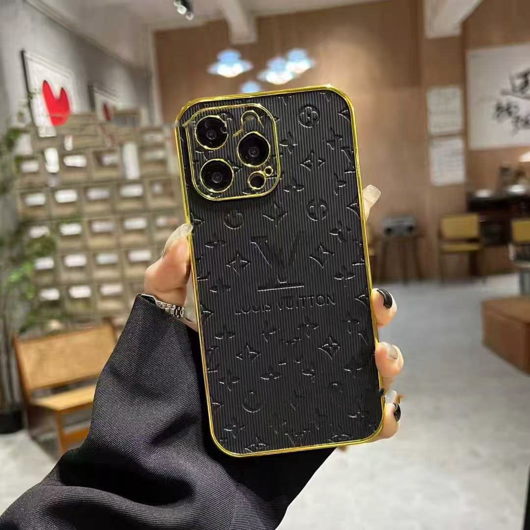 #63  スマホケース    耐衝撃・防振性能に優れ、iPhone12-17 に対応
