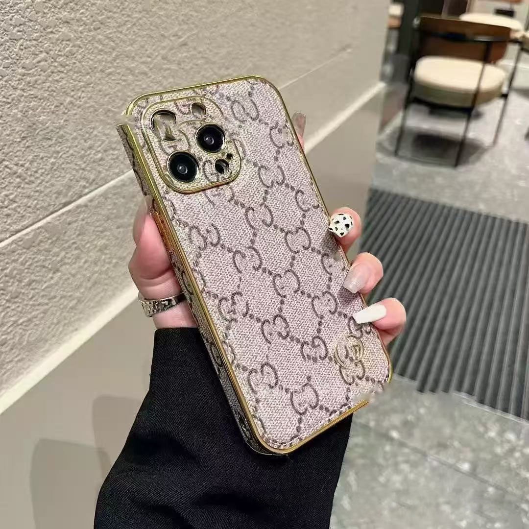 #217  スマホケース    耐衝撃・防振性能に優れ  iPhone に対応