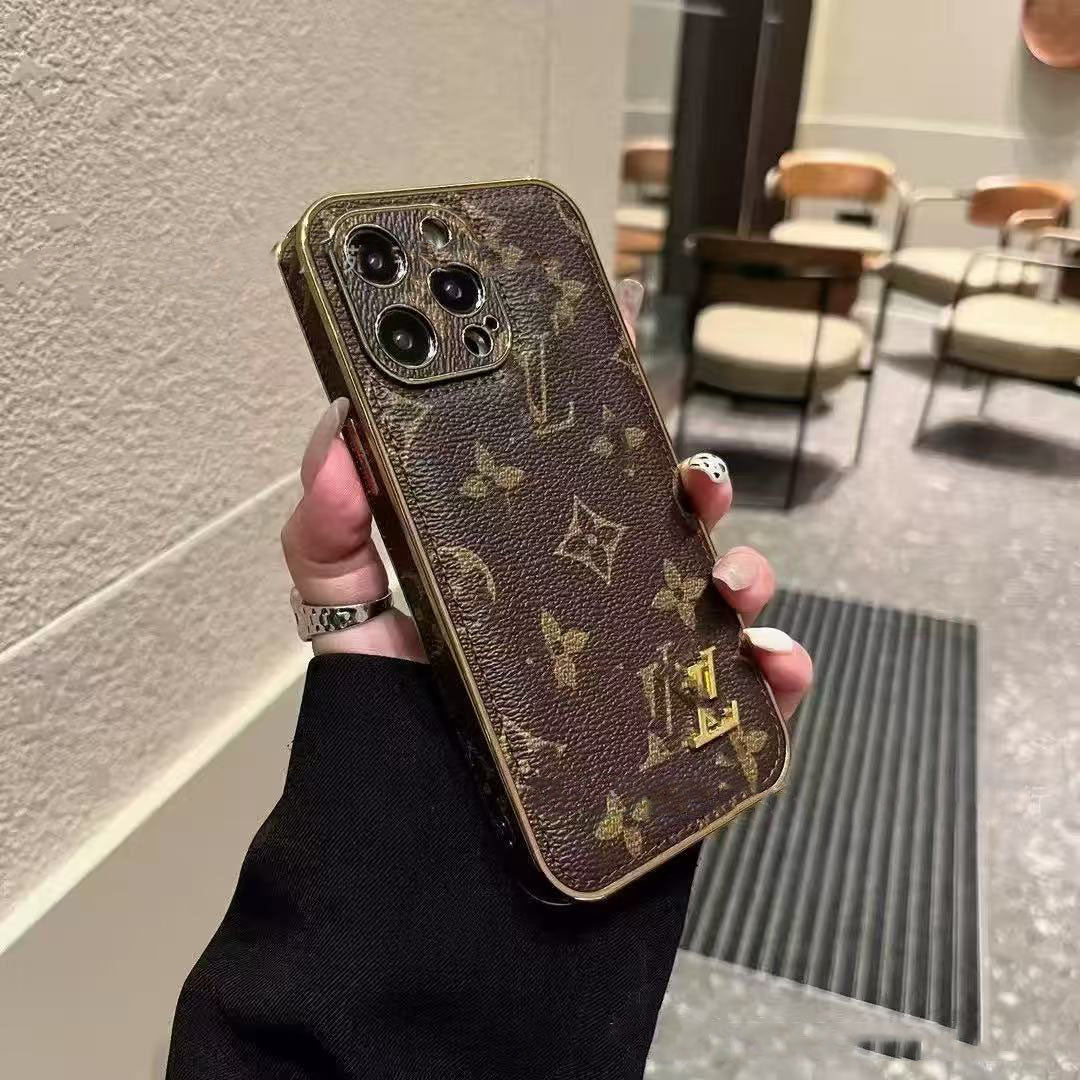 #217  スマホケース    耐衝撃・防振性能に優れ  iPhone に対応