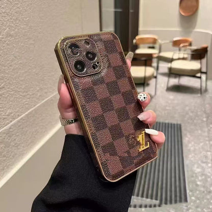 #217  スマホケース    耐衝撃・防振性能に優れ  iPhone に対応