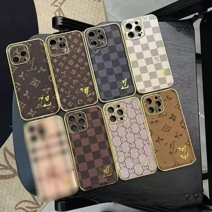#217  スマホケース    耐衝撃・防振性能に優れ  iPhone に対応