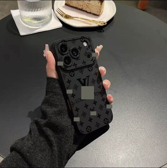 #01 スマホケース  耐衝撃・防振性能に優れ、iPhone11~17 に対応
