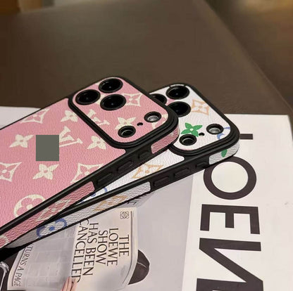 #67  スマホケース  高級感プリーツ加工  耐衝撃・防振性能に優れ、iPhone13~17 に対応