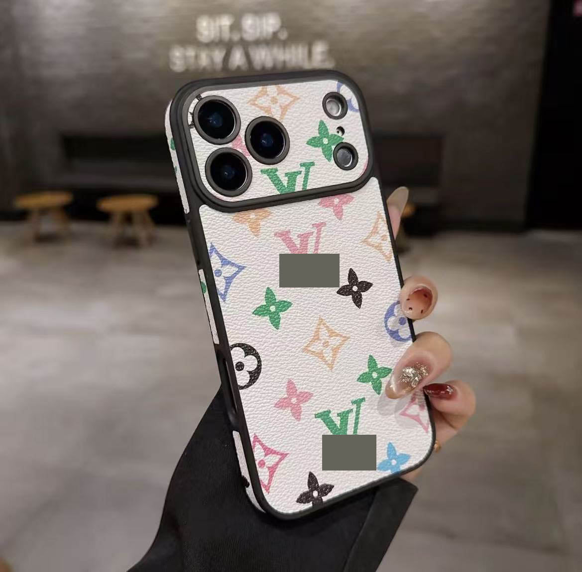 #67  スマホケース  高級感プリーツ加工  耐衝撃・防振性能に優れ、iPhone13~17 に対応