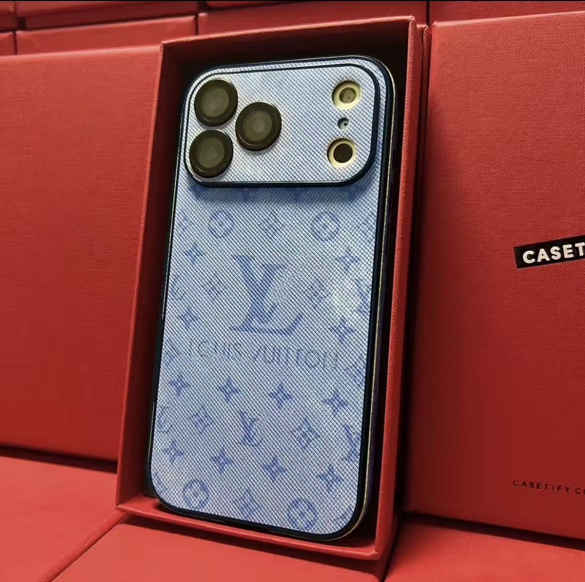 #53 スマホケース  高級感合成皮革 レザーラムスキンスマホケース   耐衝撃・防振性能に優れ、高級感あふれるスマホケースで、iPhone12~17 に対応