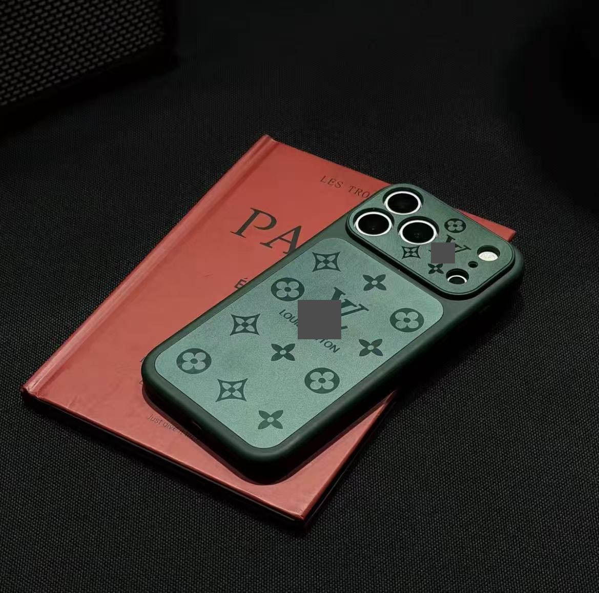 #72  スマホケース   耐衝撃・防振性能に優れ  iPhone16-17 に対応