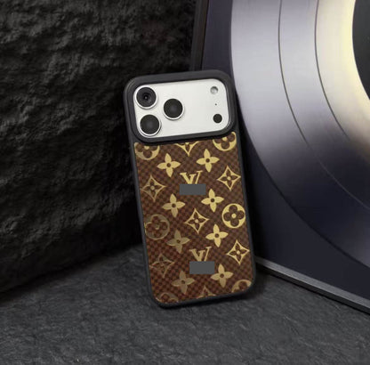 #75  スマホケース   耐衝撃・防振性能に優れ  iPhone14-17 に対応