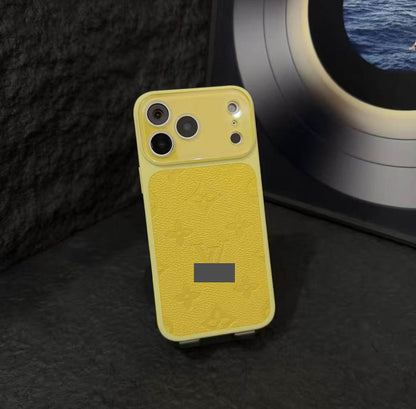 #76  スマホケース   耐衝撃・防振性能に優れ  iPhone14-17 に対応
