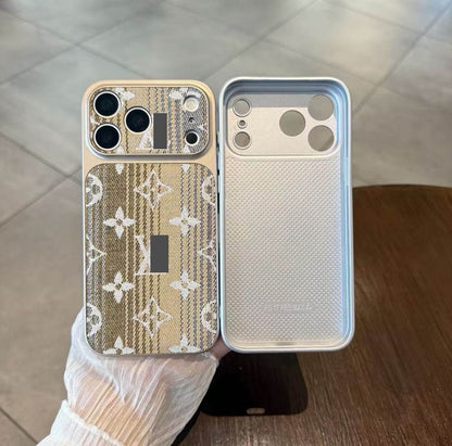 #77  スマホケース   布製調  耐衝撃・防振性能に優れ  iPhone14-17 に対応