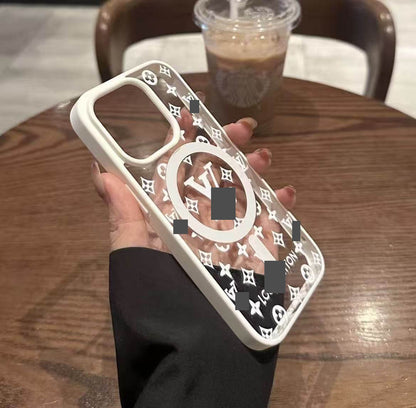 #M06 スマホケース マグネット式スマホケース 耐衝撃・防振性能に優れ、iPhone に対応