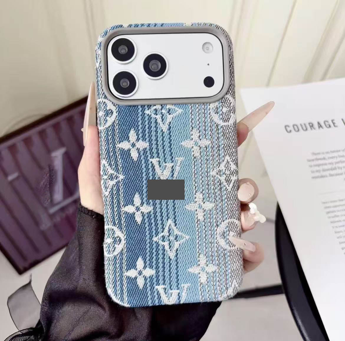 #78  スマホケース   布製調  耐衝撃・防振性能に優れ  iPhone14-17 に対応