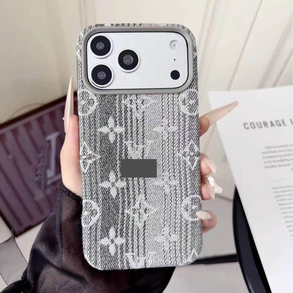 #78  スマホケース   布製調  耐衝撃・防振性能に優れ  iPhone14-17 に対応