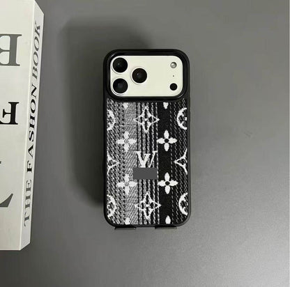 #79  スマホケース   布製調  耐衝撃・防振性能に優れ  iPhone14-17 に対応