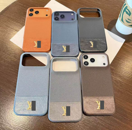 #84 スマホケース   ハーフラップ  耐衝撃・防振性能に優れ、iPhone13-17 に対応