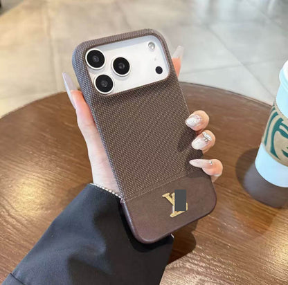 #84 スマホケース   ハーフラップ  耐衝撃・防振性能に優れ、iPhone13-17 に対応