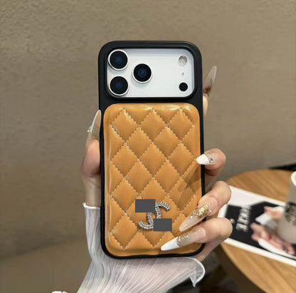 #226 スマホケース    耐衝撃・防振性能に優れ、iPhone15-17 に対応