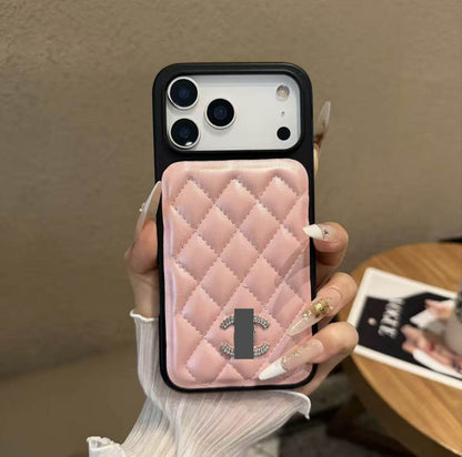 #226 スマホケース    耐衝撃・防振性能に優れ、iPhone15-17 に対応
