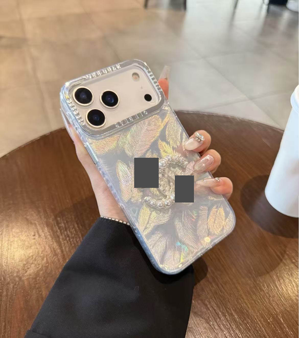 #87  スマホケース    耐衝撃・防振性能に優れ、iPhone13-17 に対応