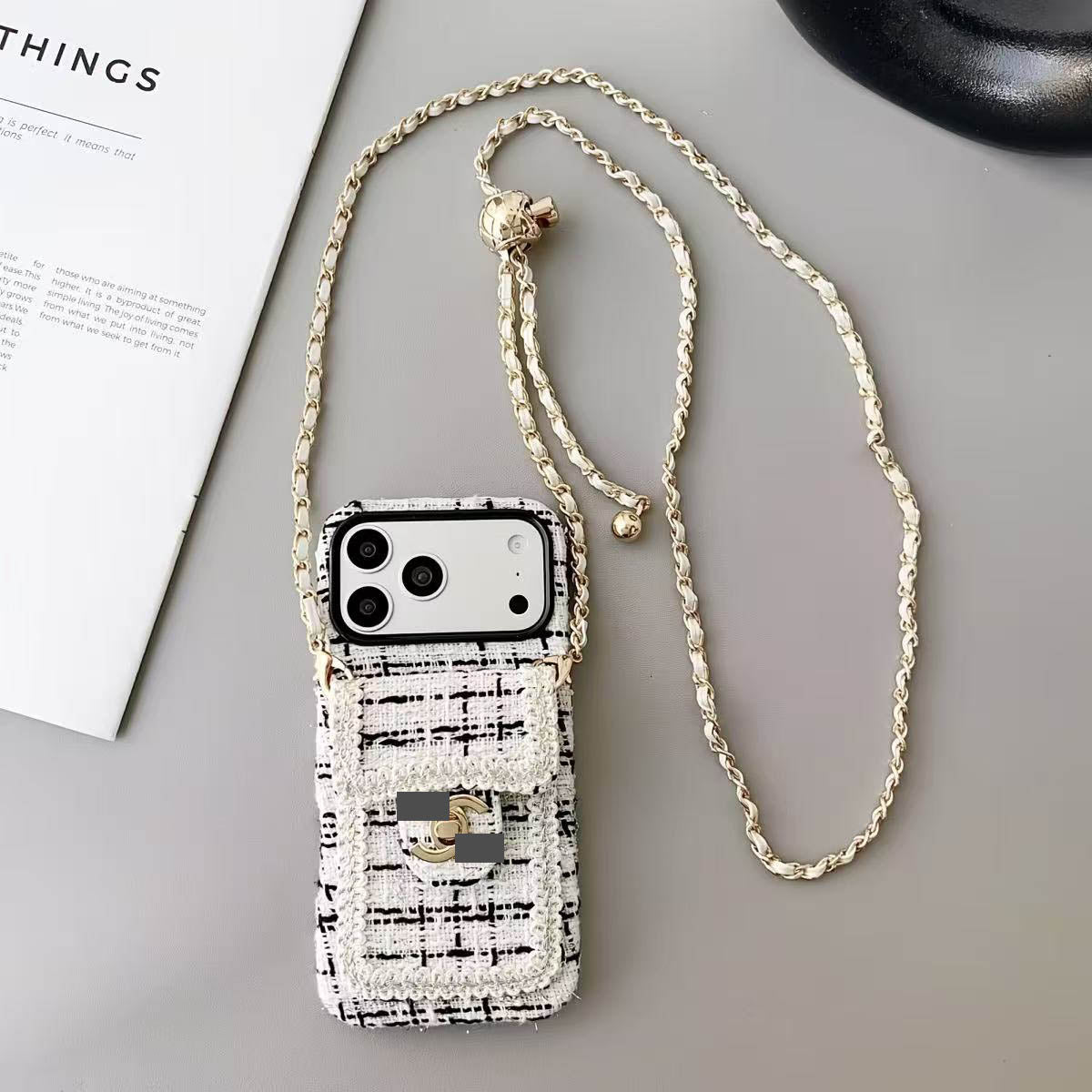 #522  スマホケース  ウール調シリーズ  ストラップ付き カード収納付き  耐衝撃・防振性能に優れ、iPhone14-17に対応