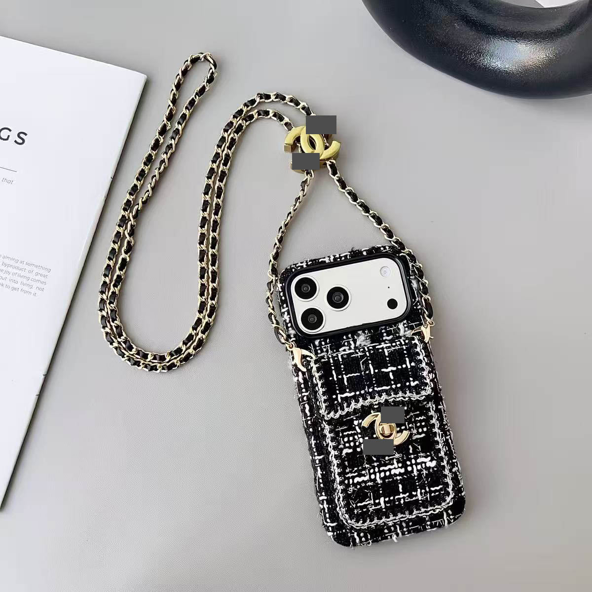 #523  スマホケース  ウール調シリーズ  ストラップ付き カード収納付き  耐衝撃・防振性能に優れ、iPhone14-17に対応