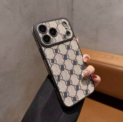 #96  スマホケース   耐衝撃・防振性能に優れ、iPhone13-17 に対応