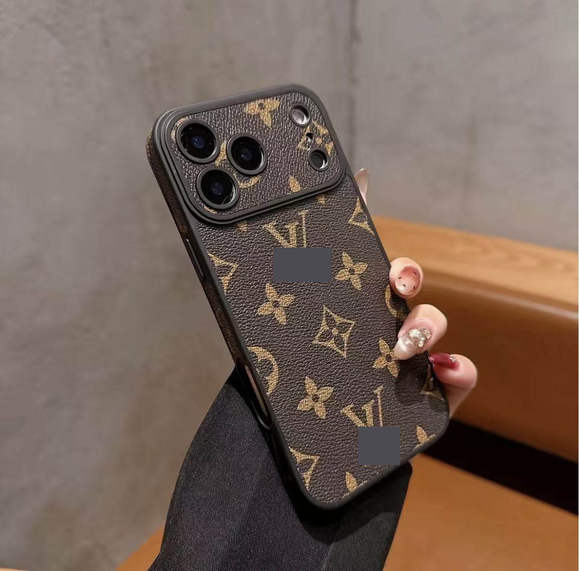 #96  スマホケース   耐衝撃・防振性能に優れ、iPhone13-17 に対応