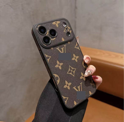 #96  スマホケース   耐衝撃・防振性能に優れ、iPhone13-17 に対応