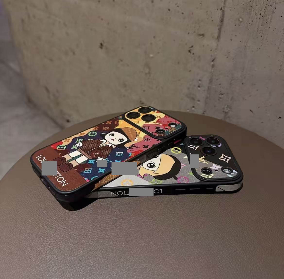 #99  スマホケース  高級感  耐衝撃・防振性能に優れ、iPhone13~17 に対応