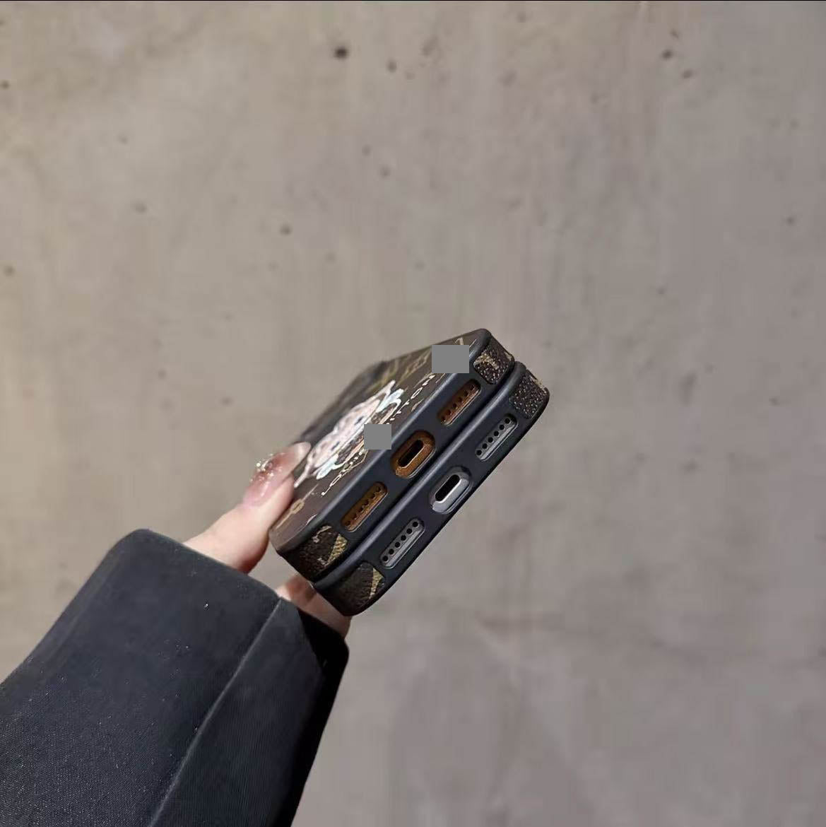 #100  スマホケース  高級感  耐衝撃・防振性能に優れ、iPhone13~17 に対応