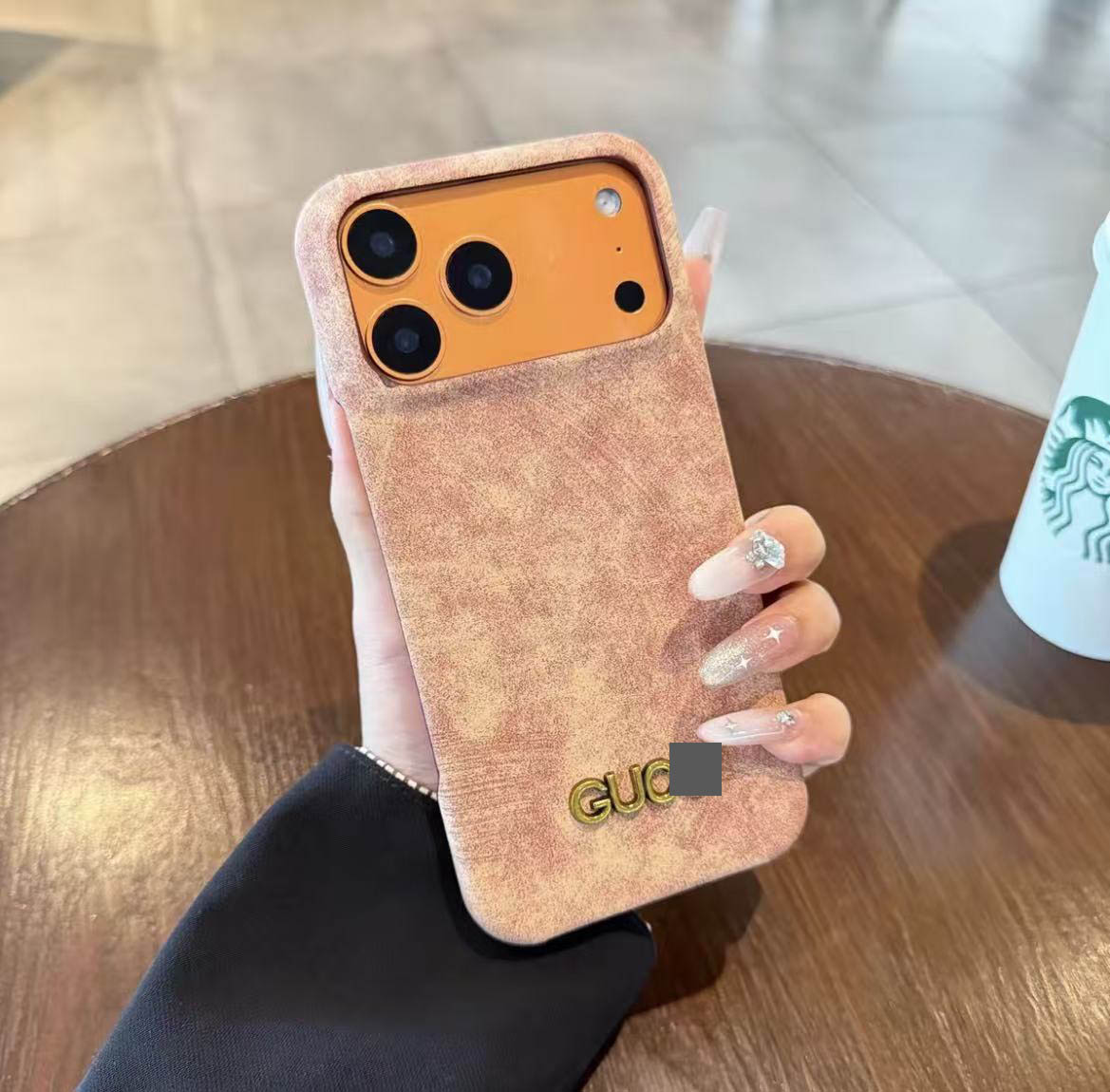 #102 スマホケース  絡み染め  耐衝撃・防振性能に優れ、高級感あふれるスマホケースで、iphone13-17 に対応